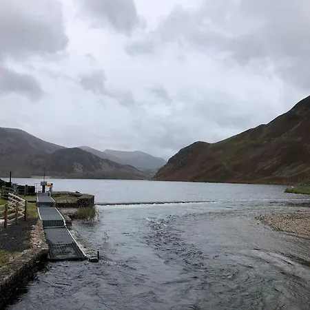 Διαμέρισμα Lakeland Retreat *